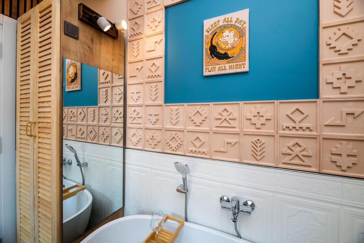 Otto Enjoy Relax 30 Sec To Taksim Bathtub İstanbul