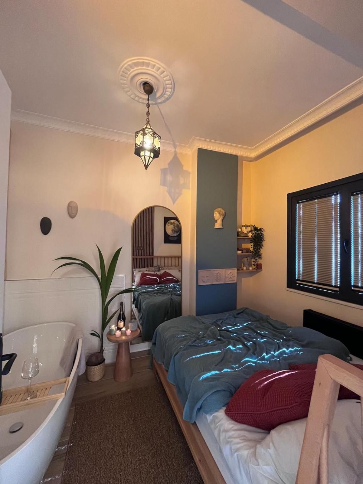 Otto Enjoy Relax 30 Sec To Taksim Bathtub * İstanbul